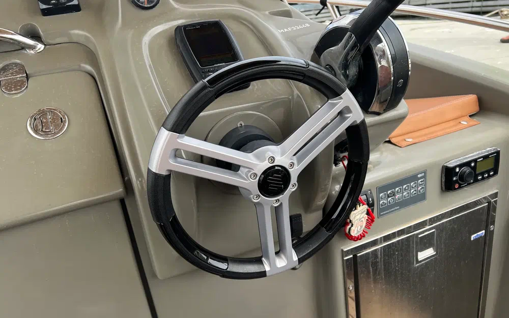 slider 15 Clear Aries Open