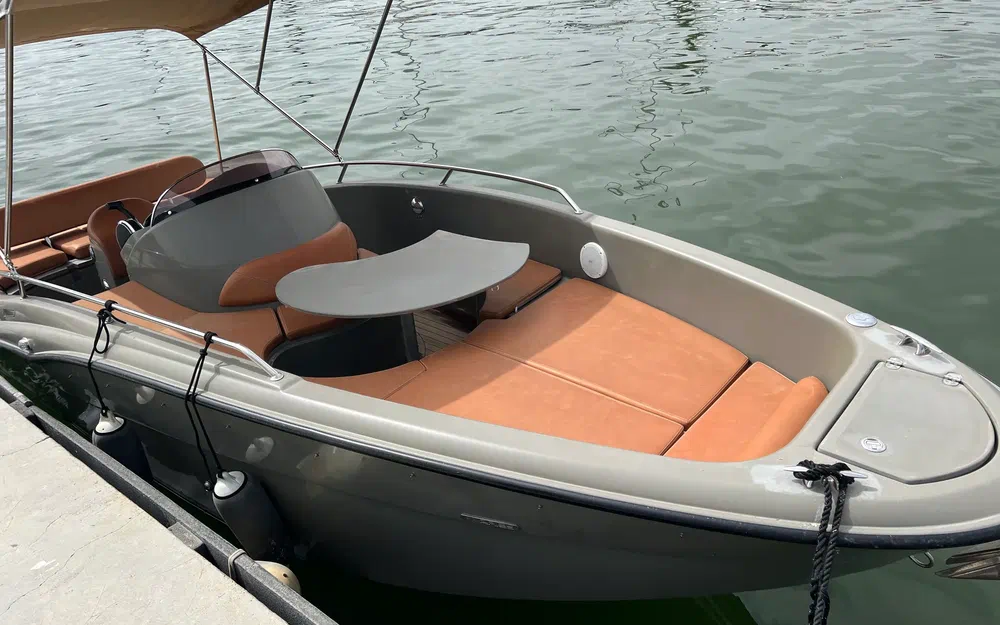 slider 1 Clear Aries Open