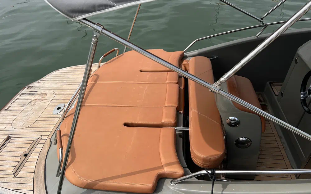 slider 8 Clear Aries Open