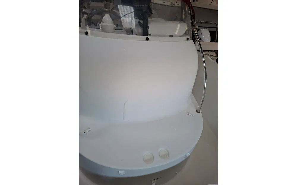 slider 8 Beneteau Flyer 650 Open