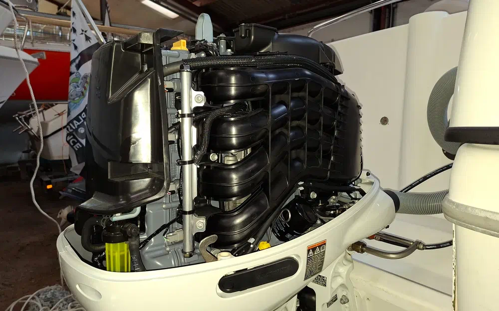 slider 12 Beneteau Flyer 650 Open