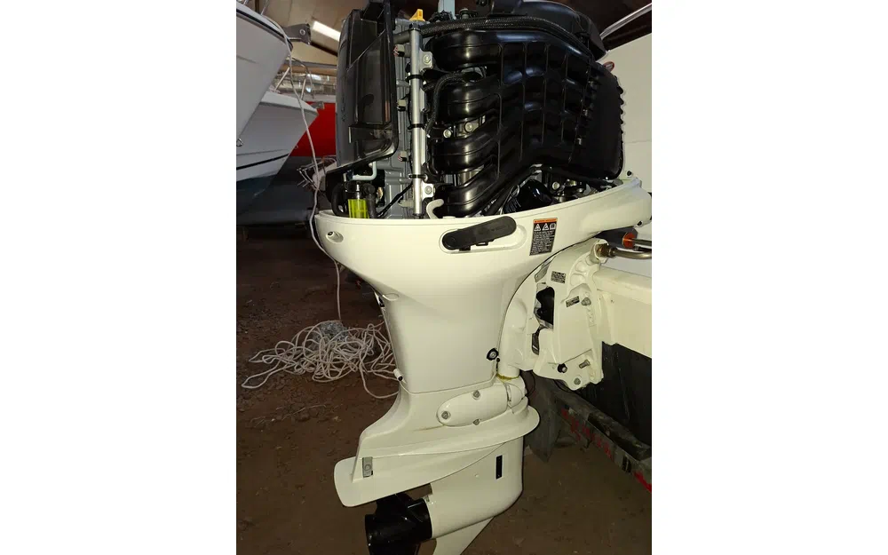 slider 13 Beneteau Flyer 650 Open
