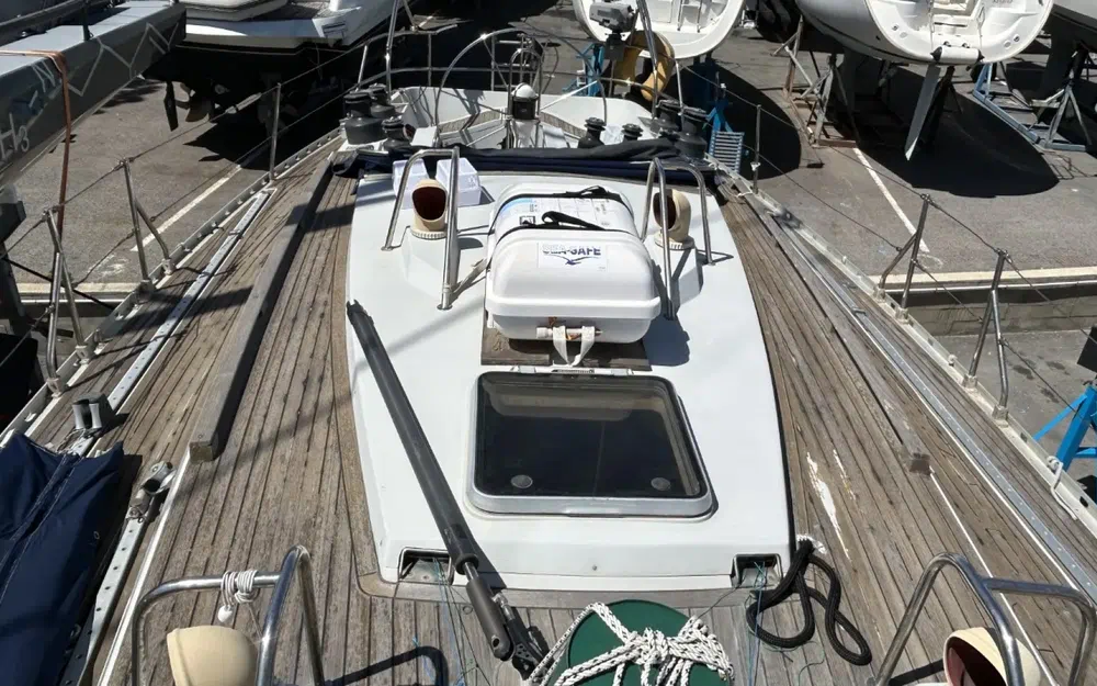 slider 13 Comar Yachts Comet 460