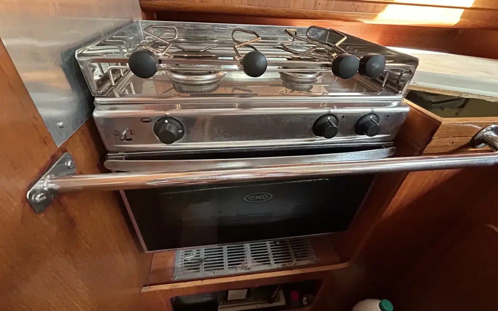 slider 18 Comar Yachts Comet 460