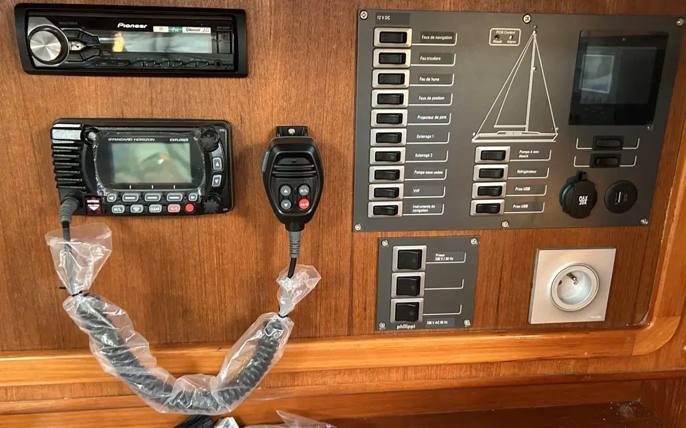 slider 20 Comar Yachts Comet 460