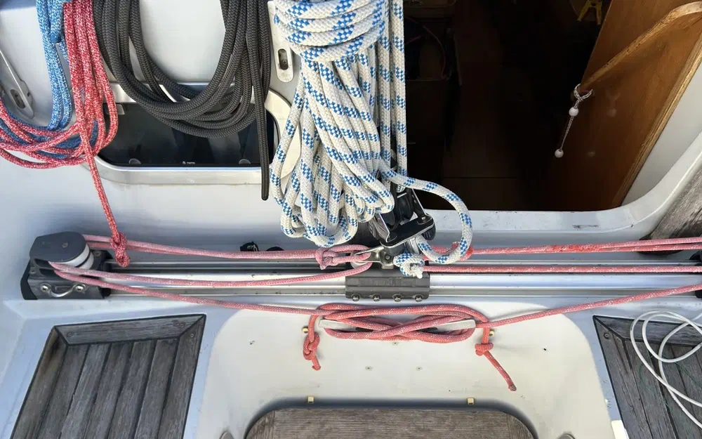 slider 7 Comar Yachts Comet 460