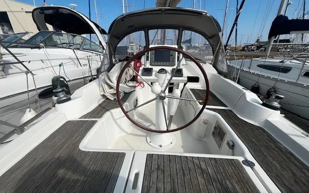 slider 5 Beneteau Oceanis 31