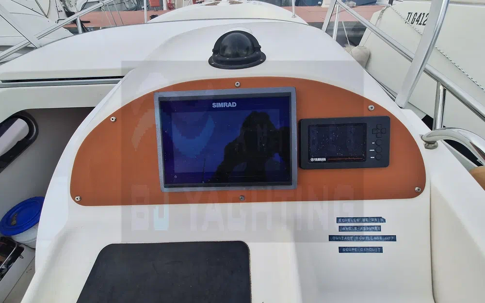 slider 4 Capelli Tempest 900