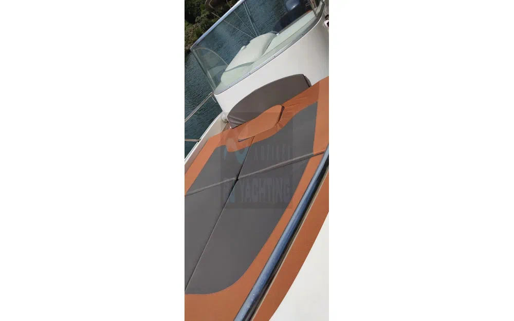 slider 8 Capelli Tempest 900