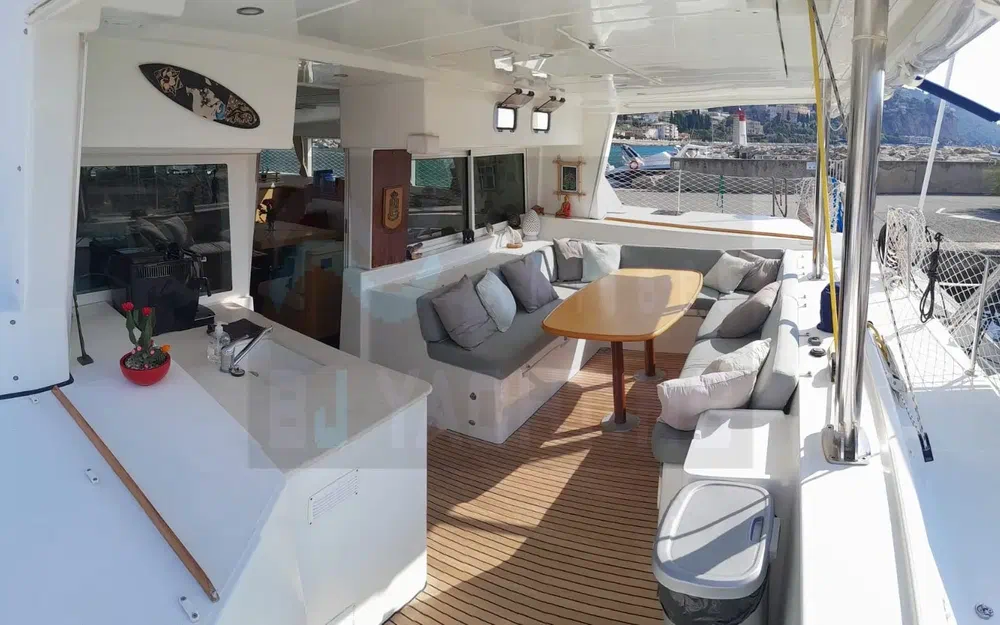 slider 17 Lagoon 500