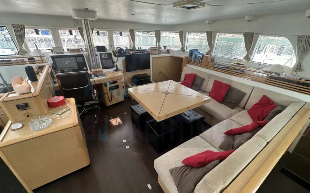 slider 21 Lagoon 500