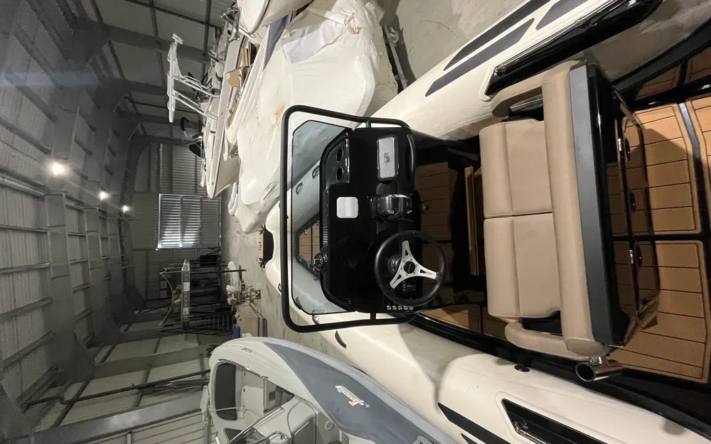 slider 3 Brig EAGLE 6.7 hypalon