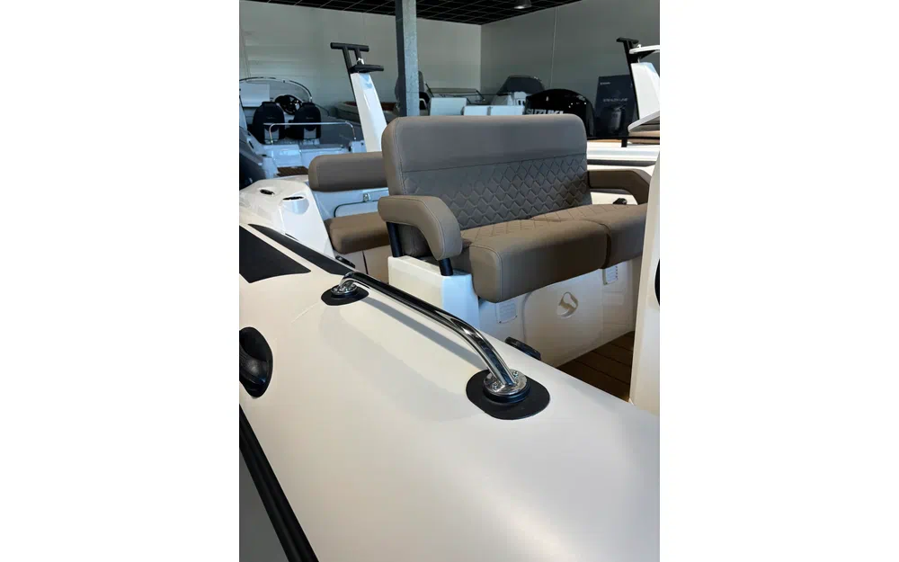 slider 4 Brig Eagle 6