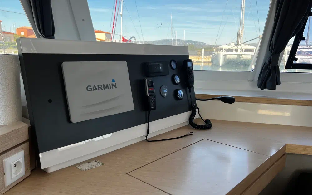 slider 5 Fountaine Pajot Lucia 40