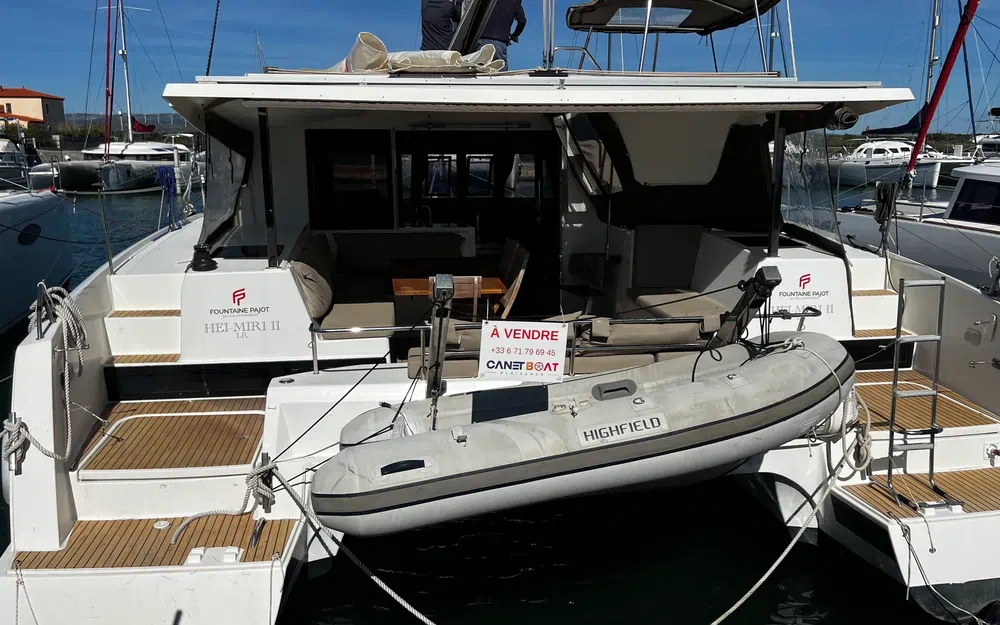 slider 0 Fountaine Pajot Lucia 40