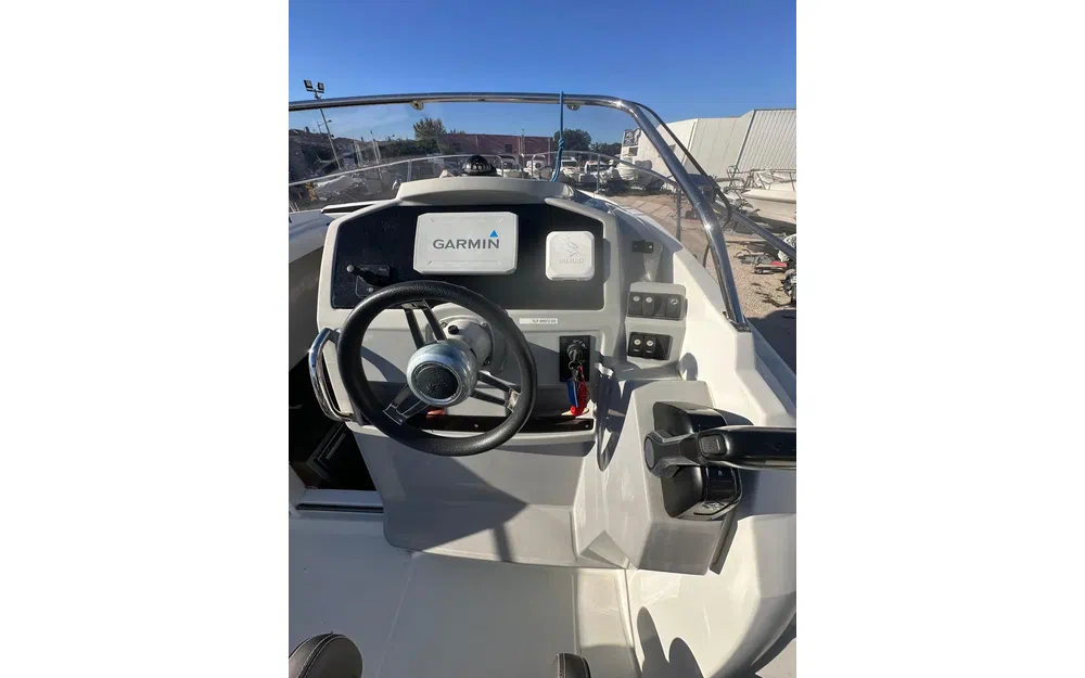 slider 6 Jeanneau CAP CAMARAT 7.5 WA S2