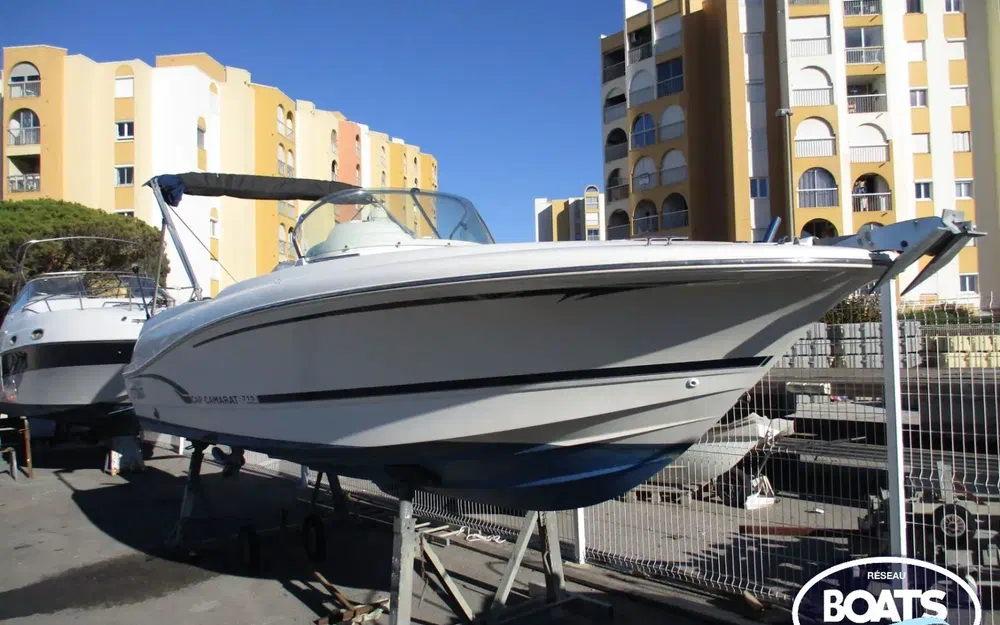 slider 0 Jeanneau Cap Camarat 715