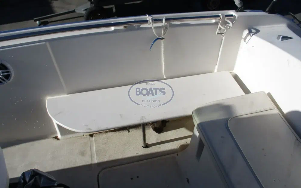 slider 11 Jeanneau Cap Camarat 715