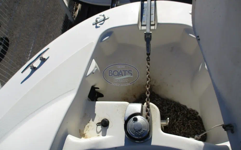 slider 5 Jeanneau Cap Camarat 715