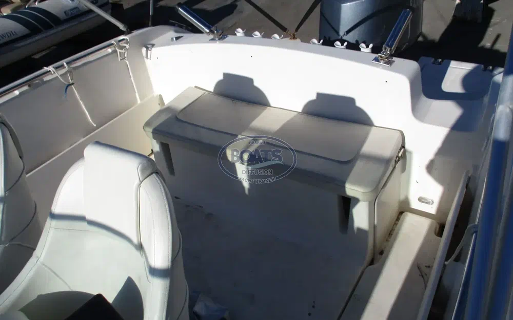 slider 7 Jeanneau Cap Camarat 715