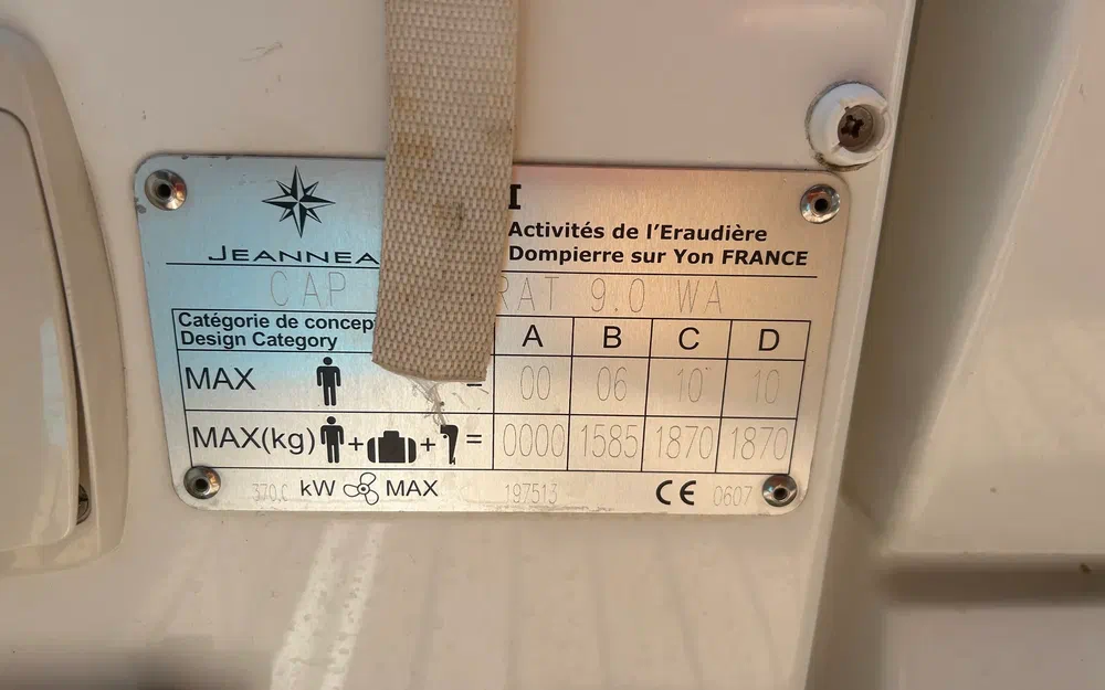 slider 20 Jeanneau Cap Camarat 9.0 WA