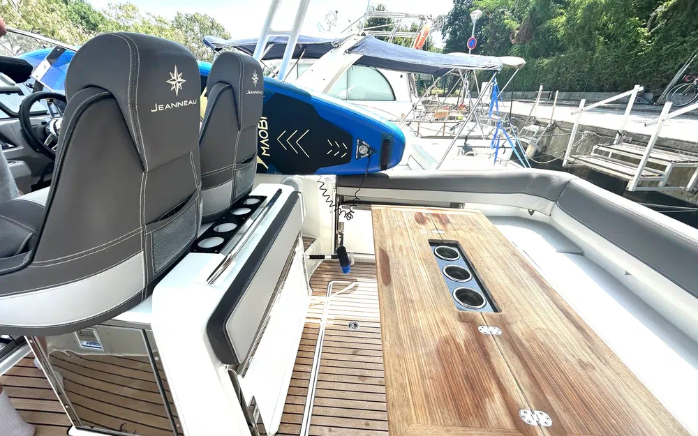 slider 14 Jeanneau Cap Camarat 9.0 WA