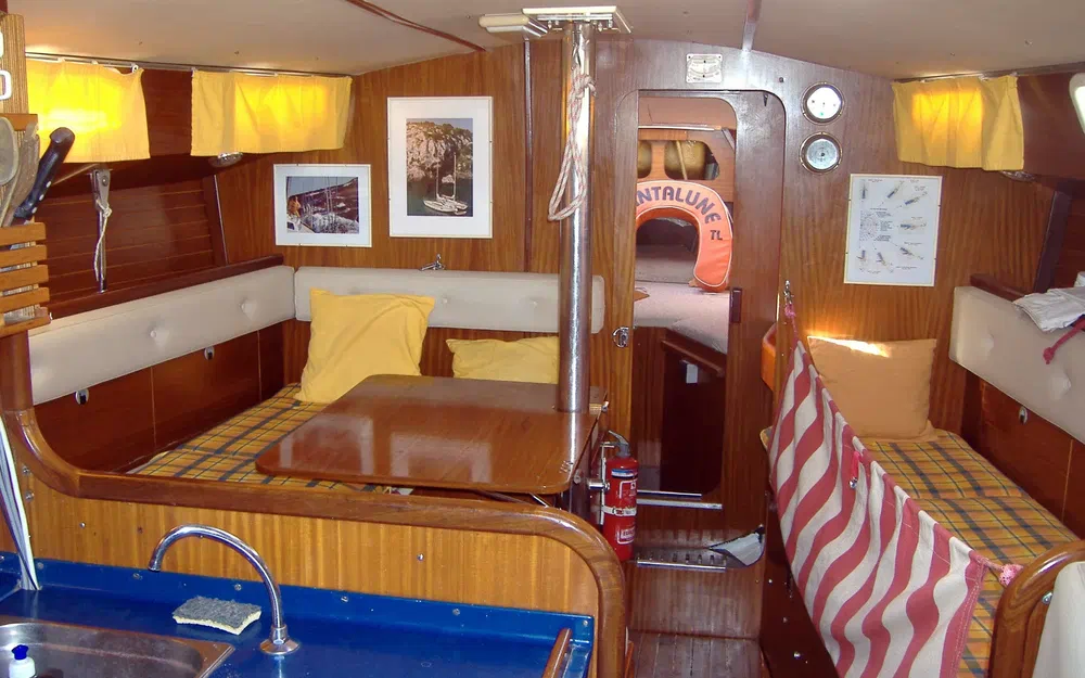 slider 1 Dufour DUFOUR 4800