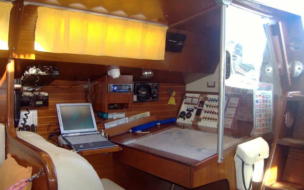 slider 3 Dufour DUFOUR 4800