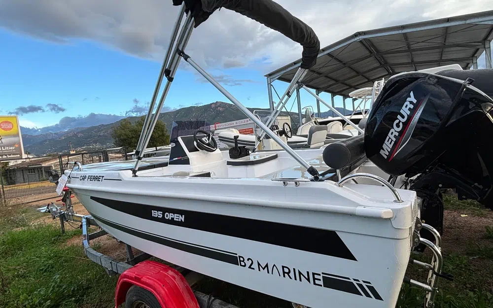 slider 0 B2 Marine CAP FERRET 135 FISHING