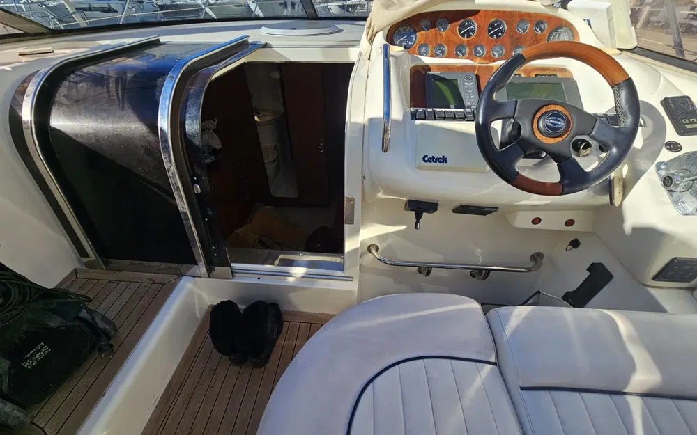 slider 8 Sunseeker Camargue 47
