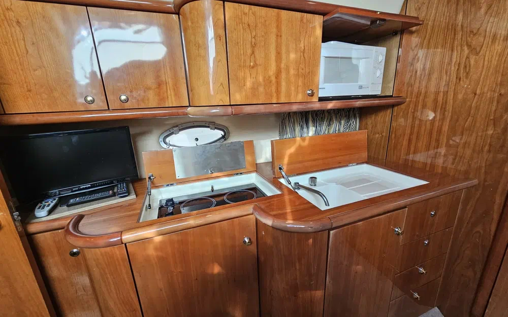 slider 9 Sunseeker Camargue 47