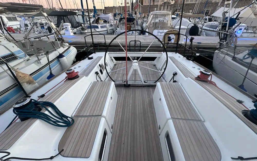 slider 10 Beneteau First 40