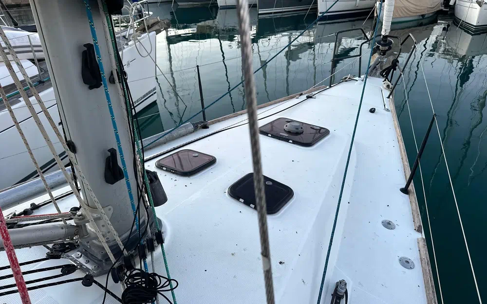 slider 11 Beneteau First 40