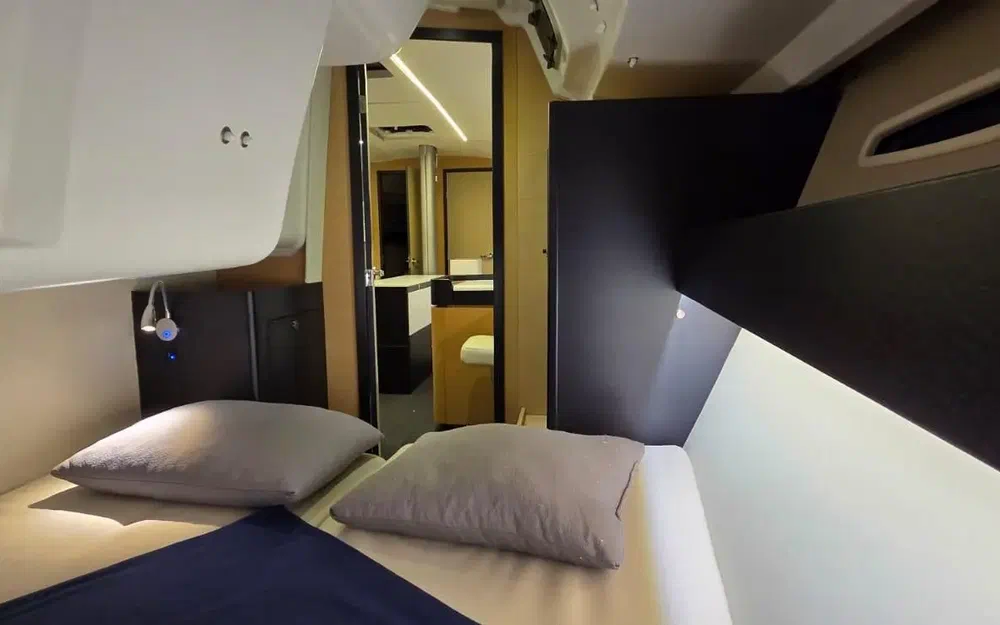 slider 17 Beneteau First 40