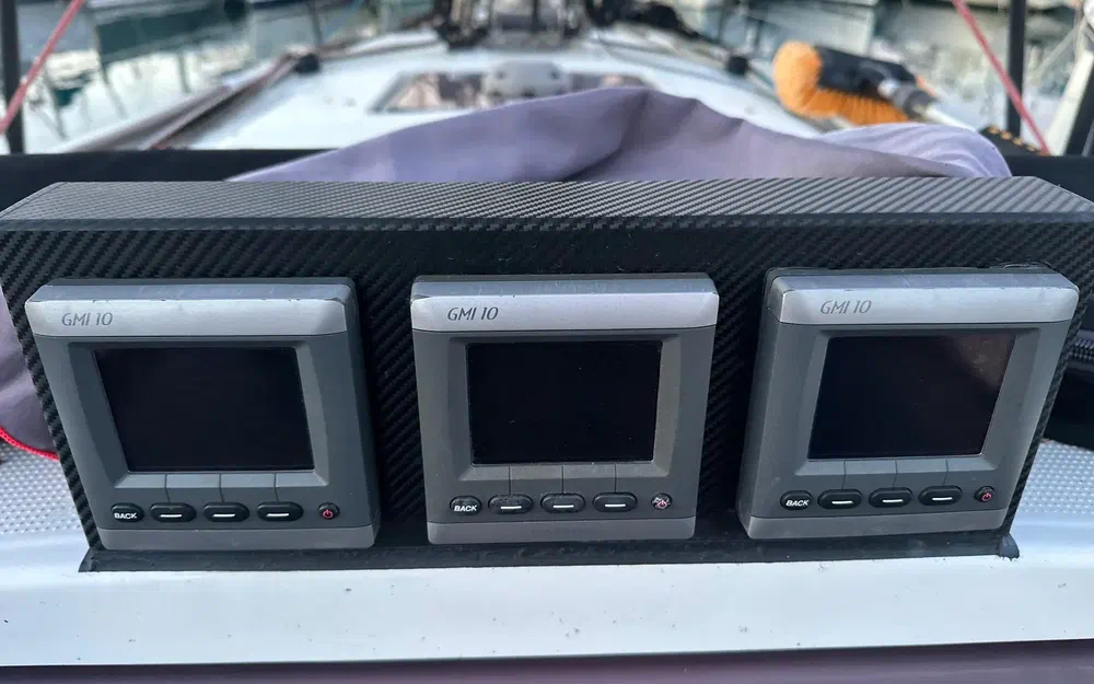 slider 22 Beneteau First 40