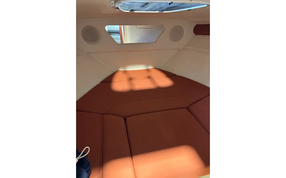 slider 9 Sea Ray 220 Sunsport