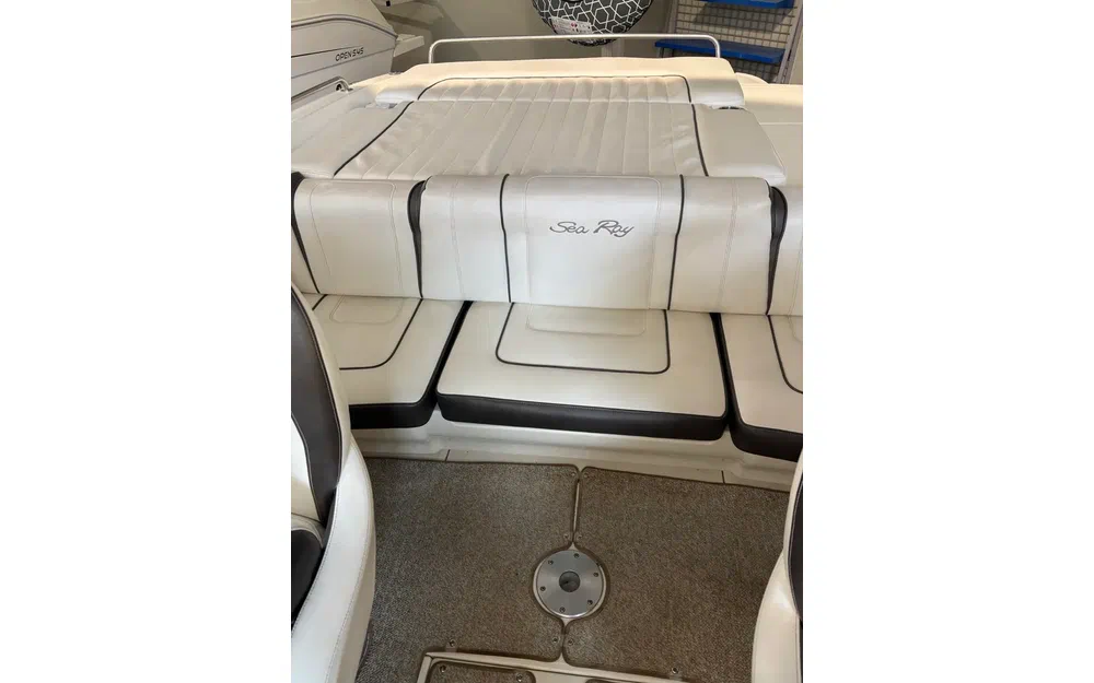 slider 13 Sea Ray 220 Sunsport