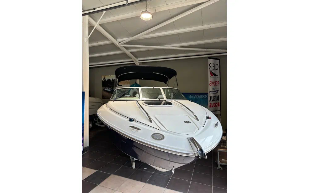 slider 23 Sea Ray 220 Sunsport