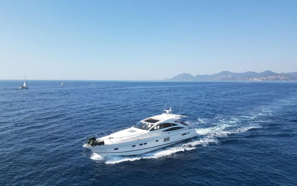 slider 1 Princess V70