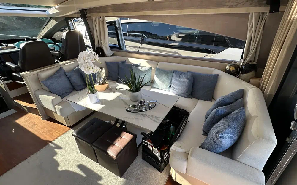 slider 19 Princess V70