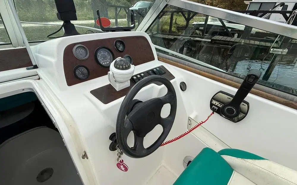 slider 9 Jeanneau Leader 705