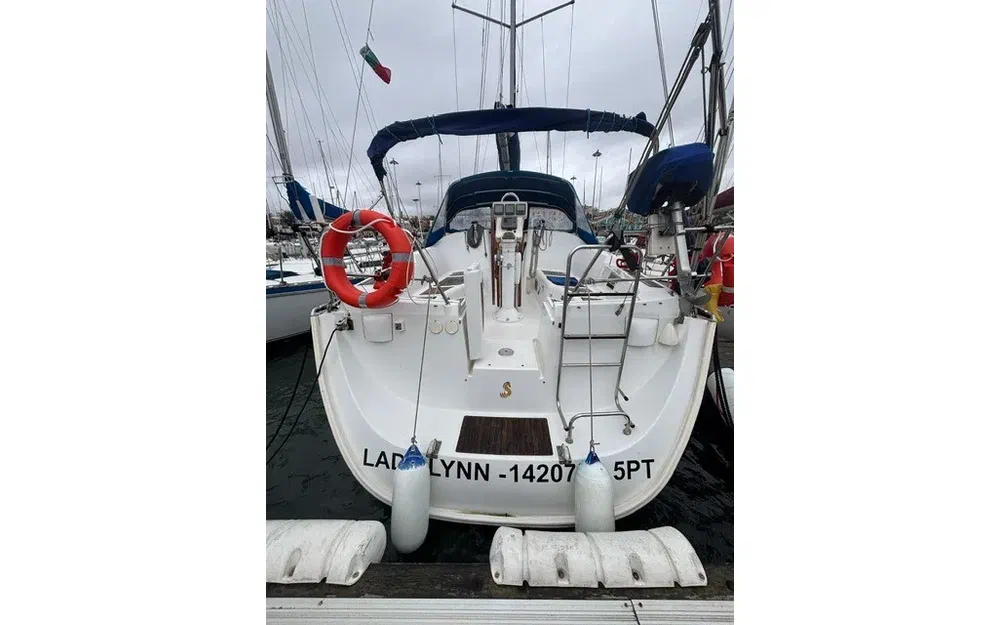 slider 11 Beneteau Oceanis 373