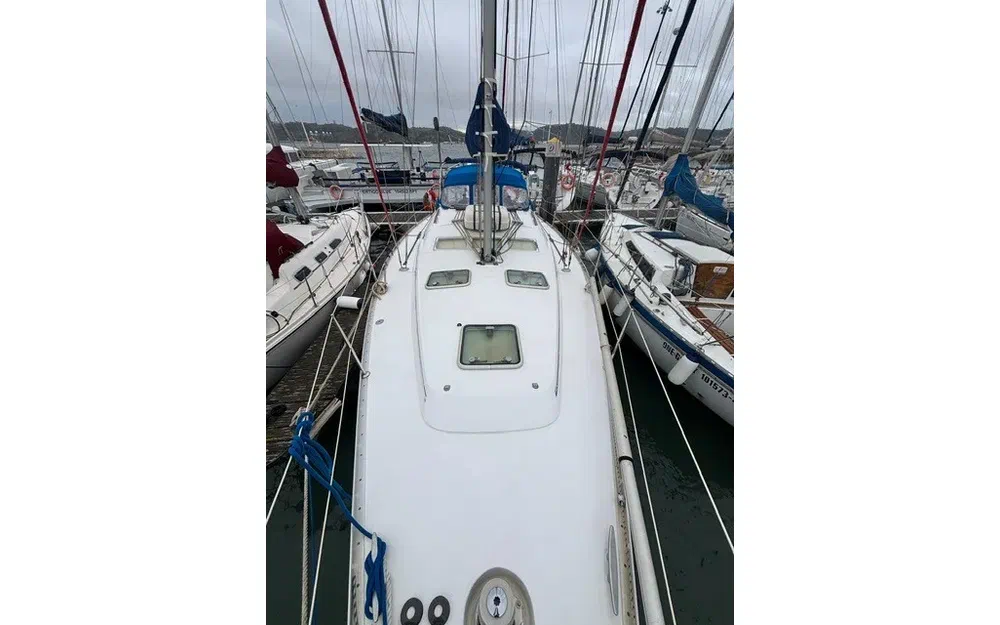 slider 2 Beneteau Oceanis 373