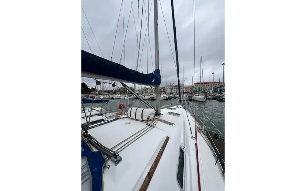 slider 6 Beneteau Oceanis 373