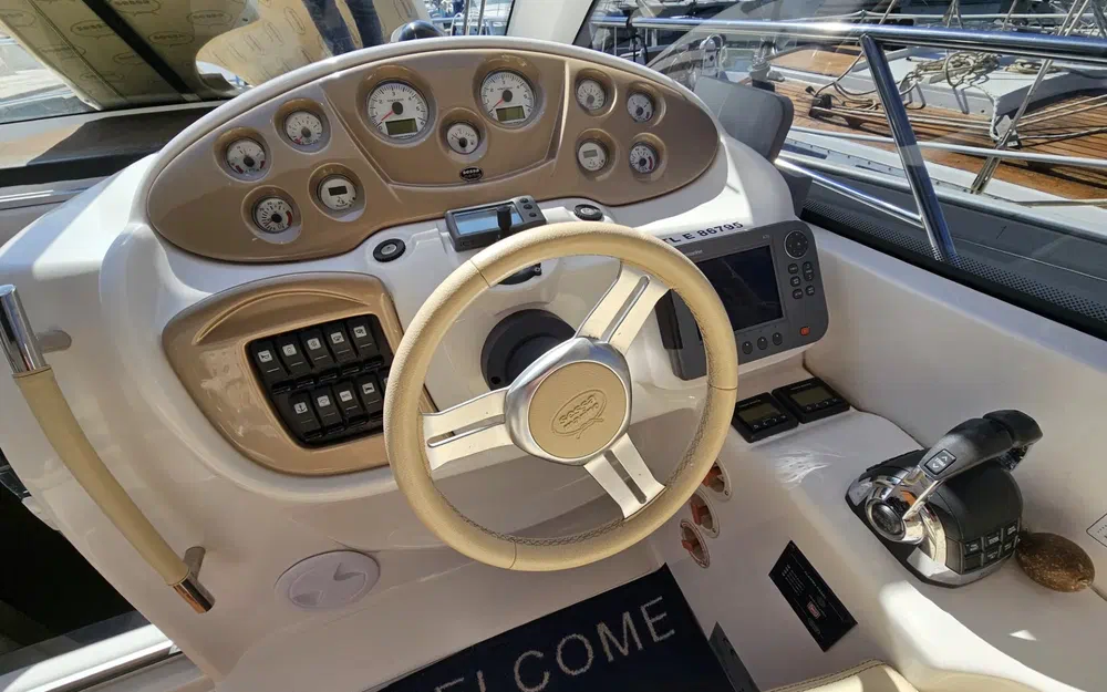 slider 11 Sessa Marine C32