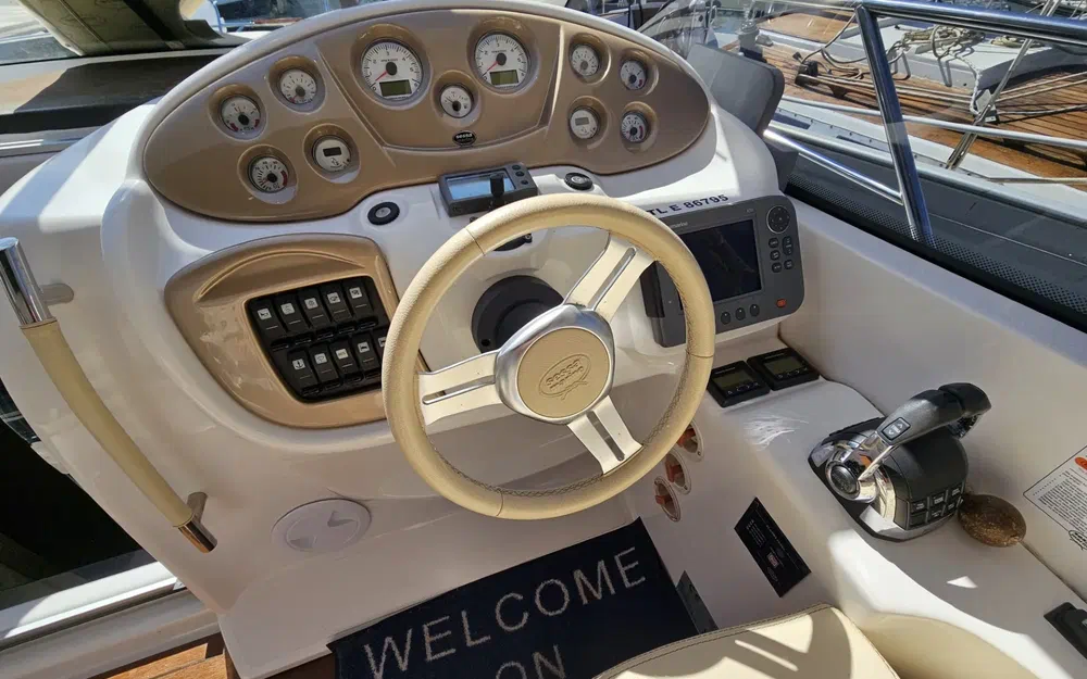 slider 13 Sessa Marine C32