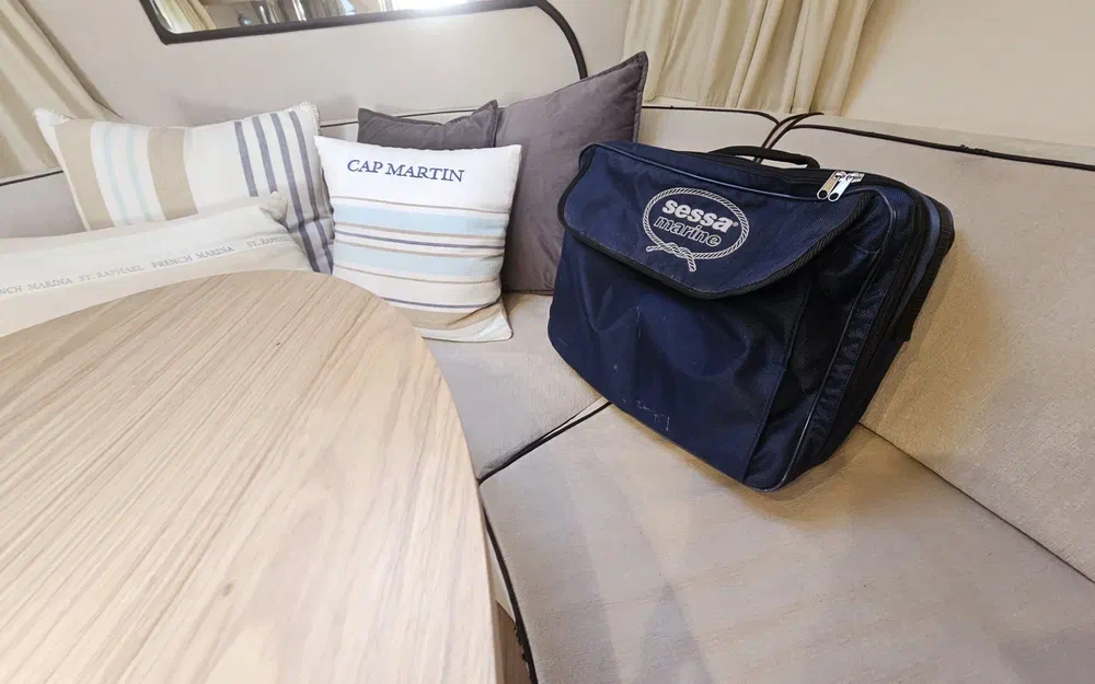 slider 19 Sessa Marine C32