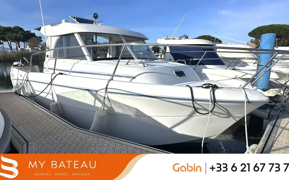 slider 0 Beneteau Antares 710