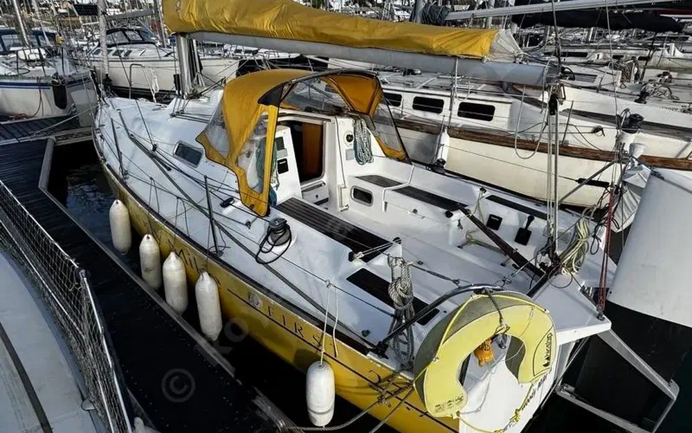 slider 2 Beneteau First 27.7