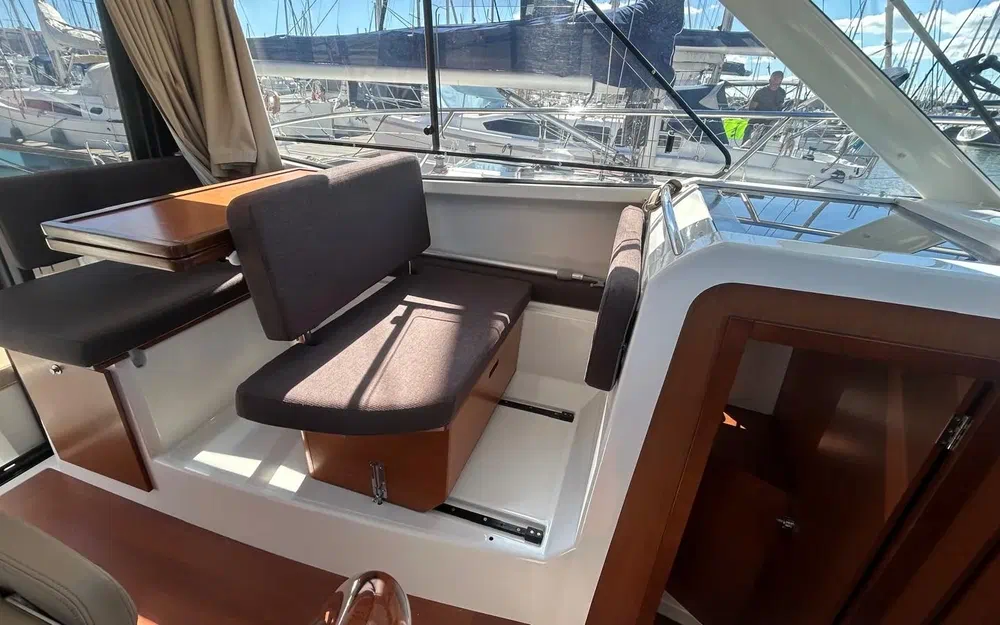 slider 17 Jeanneau Merry Fisher 855